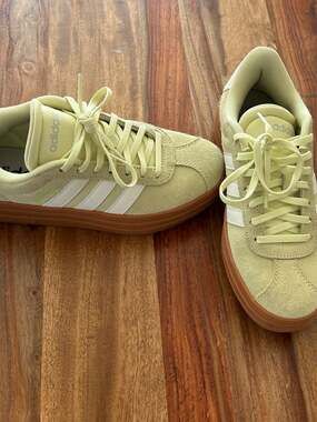 adidas VL Court Shoes Ice Yellow Off White Lucid Lemon Women's Size 6.5